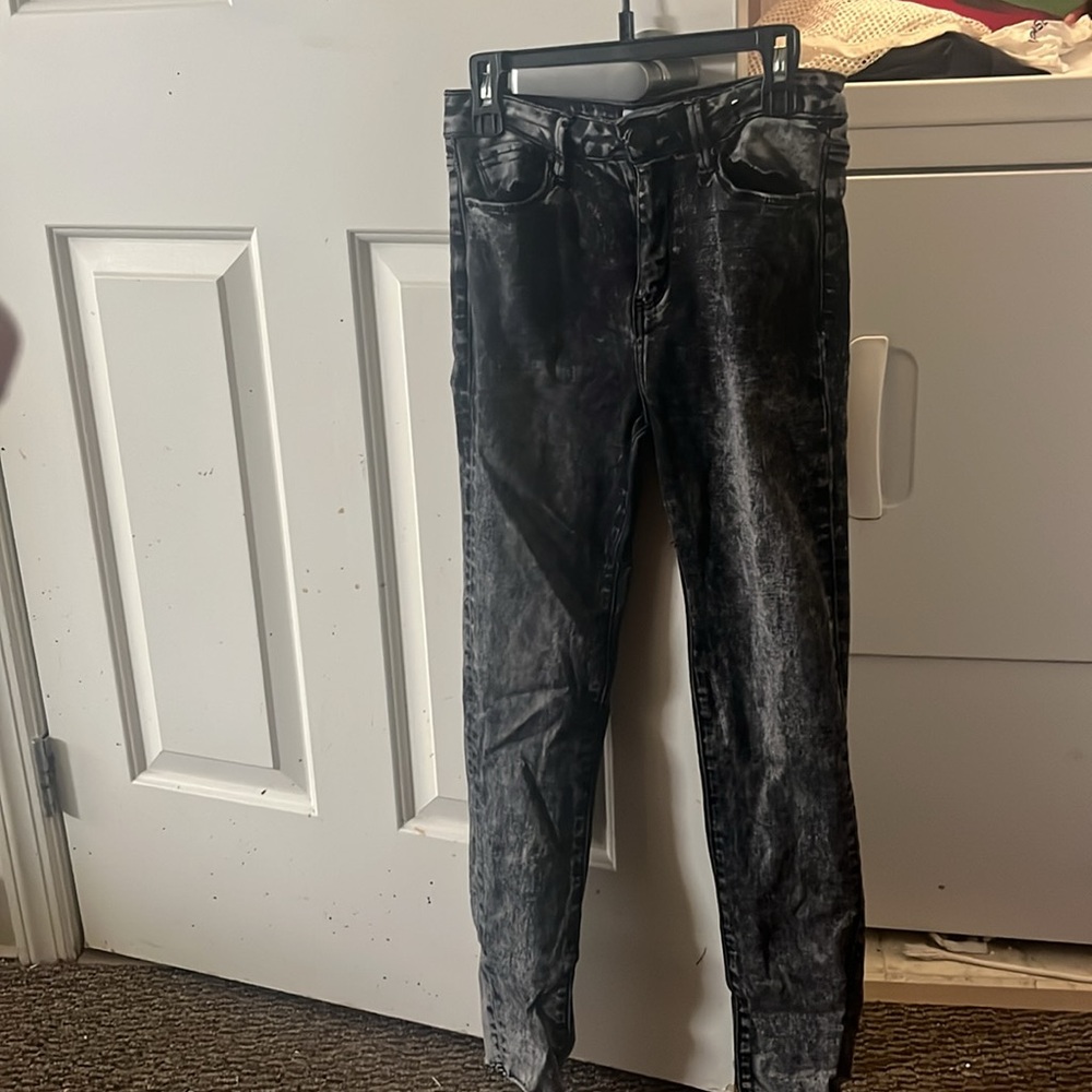 Simple Society Ripped Jeans